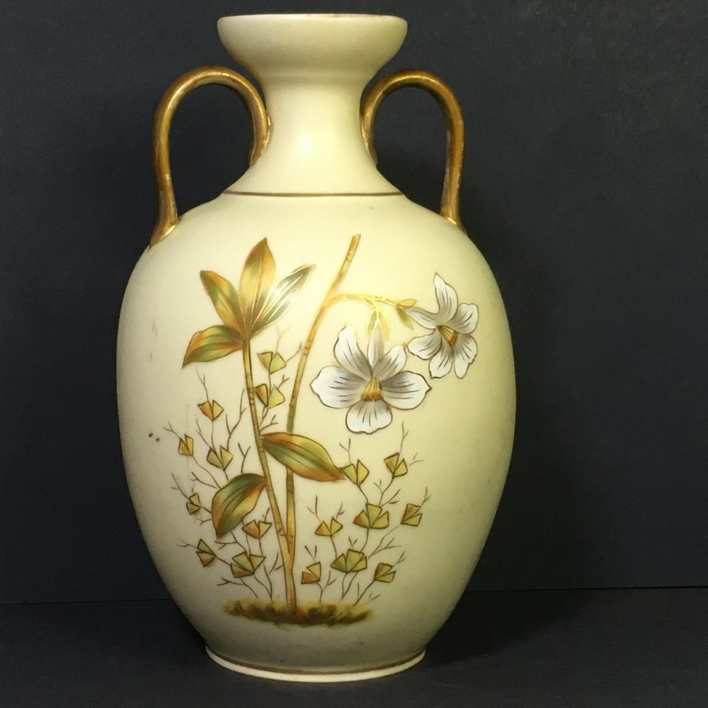 Victoria Carlsbad Antique Double Handled Vase